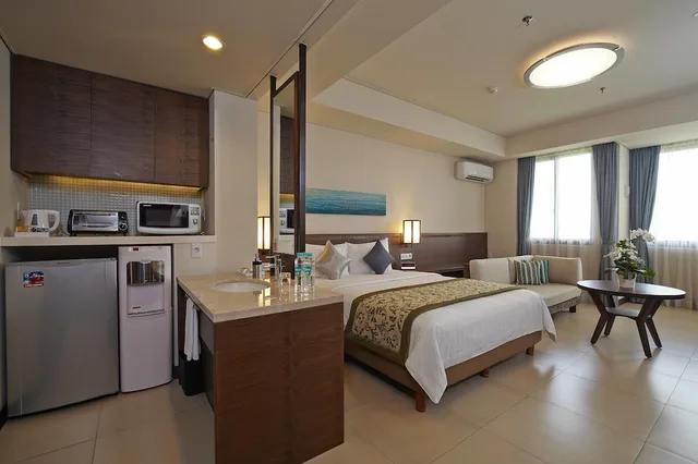 غرفة سوبيريور بسرير كوين للمدخنين، Axia South Cikarang Service Apartment 2/3