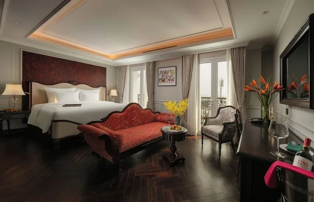 Grand, Spa, Suite, King Bed, Sofa، La Mejor Indochine Hotel 4/8