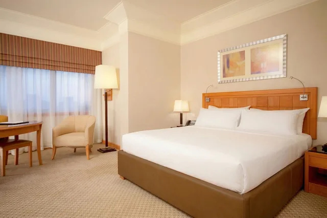 Premium, King Bed, Smoking, Holiday Inn Cairo City Stars 4/9
