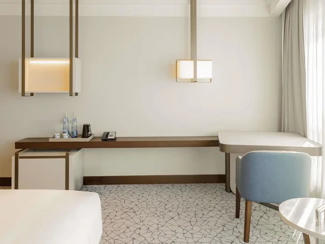 غرفة سوبيريور بسرير كينج بإطلالة على البحر، Hotel Oran Bay Managed By Accor 8/8