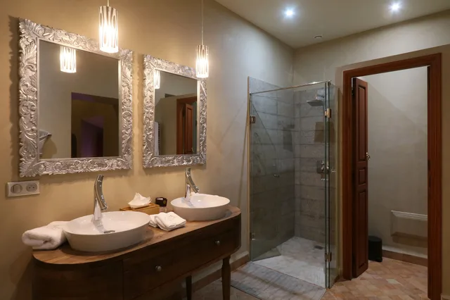 جناح بسرير مزدوج، Riad Ysalis 7/9