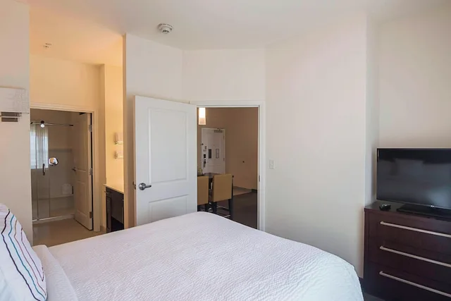 جناح بسرير كينج بغرفة نوم واحدة مع أريكة، Residence Inn Denton 2/4