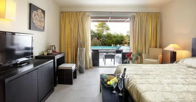 Room, Queen Bed, Beach Front، Dion Palace, Resort & Spa Center by Anayia All Inclusive Resorts 6/8