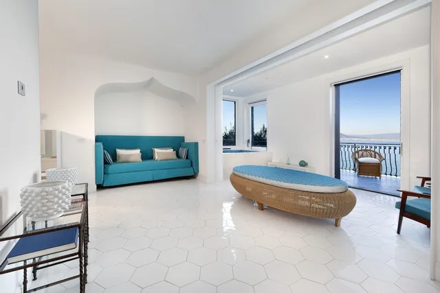 جناح إليت بإطلالة على البحر بجاكوزي، Hotel Belair 4/7