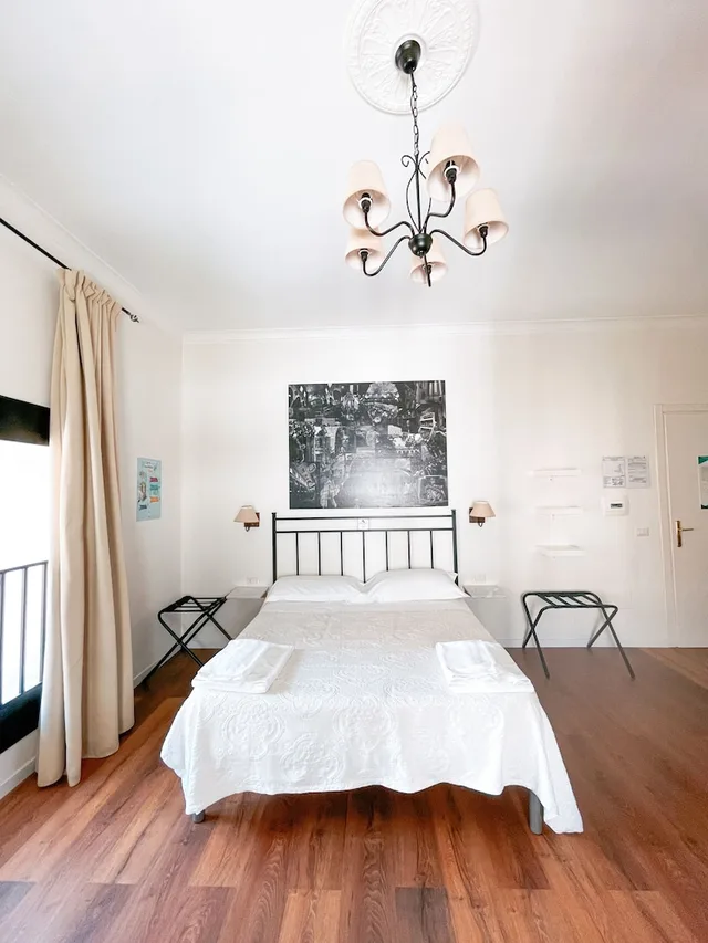 Economy, Double Bed, Ostello Bello Napoli 2/10