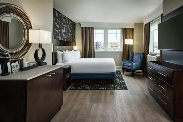 جناح جونيور بسرير كينج، Hotel Alex Johnson Rapid City Curio Collection By Hilton 3/6