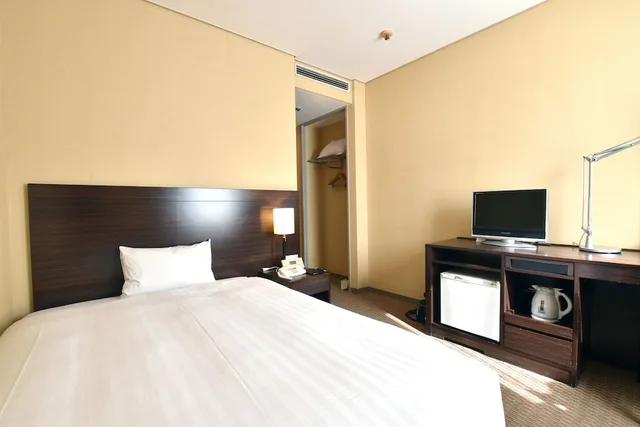 غرفة مفردة بسرير مزدوج في المبنى الرئيسي، Hotel Nikko Tsukuba (ex. Okura Frontier Tsukuba) 1/4