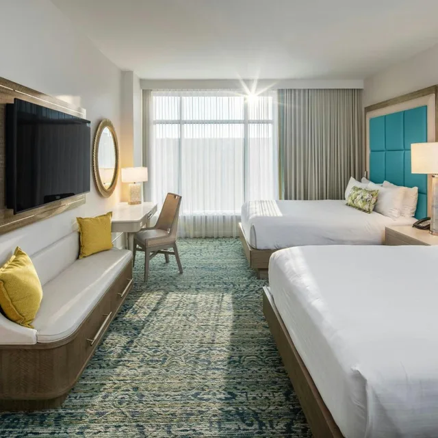 Guest Room, 2 Queen Beds, Water Park View, Gulf Coast Tower, Accessible, Gaylord Palms Resort & Convention Center 4/10