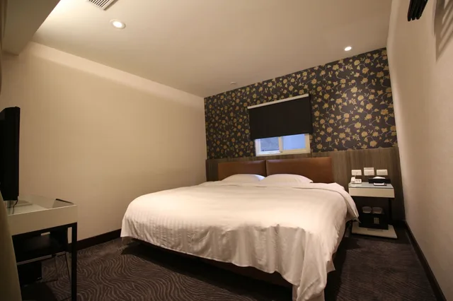 Superior, Double Bed, Hotel Puri Ximen Branch 5/6