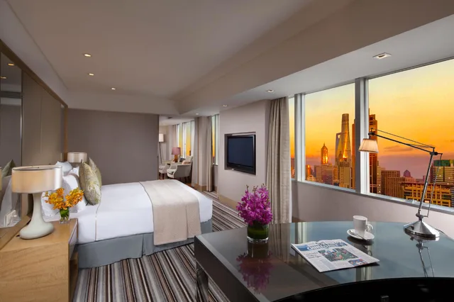 جناح بإطلالة، Jin Jiang Tower Hotel 1/1