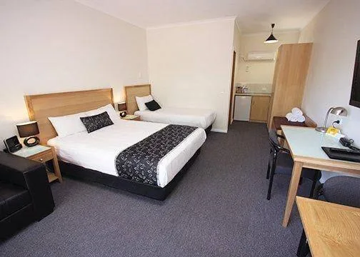 غرفة بسرير كوين وسرير فردي، Comfort Inn Lady Augusta 1/1