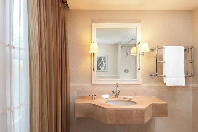 غرفة ديلوكس بسريرين منفصلين، Sheraton Parco De Medici Rome Hotel 4/4