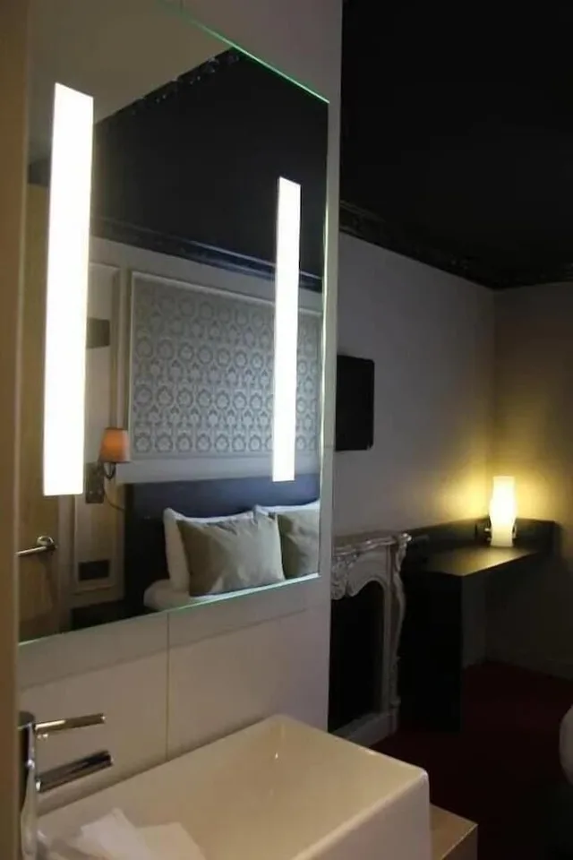 غرفة كلاسيكية بسرير مزدوج، Hotel Le Montmartre Saint Pierre 6/9