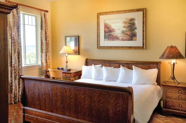 شقة سكنية بسرير كينج وسريرين مزدوجين بغرفتي نوم مع أريكة، Club Wyndham Mountain Vista 3/10