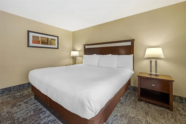 Standard, Best Western Plus Prairie Inn 5/8