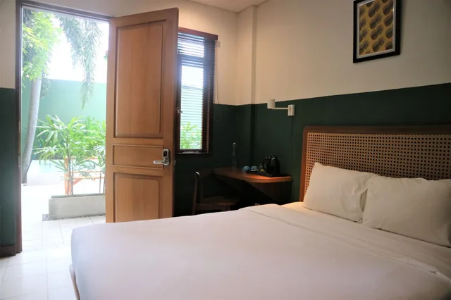غرفة قياسية بسرير كوين، Liberta Malioboro South 1/10