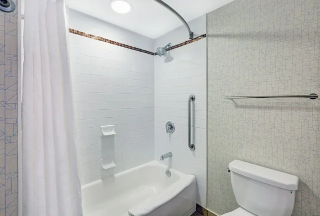 Feature, Suite, 2 Queen Beds, Sofa، Holiday Inn Express Hotel Suites Woodstock South 3/4