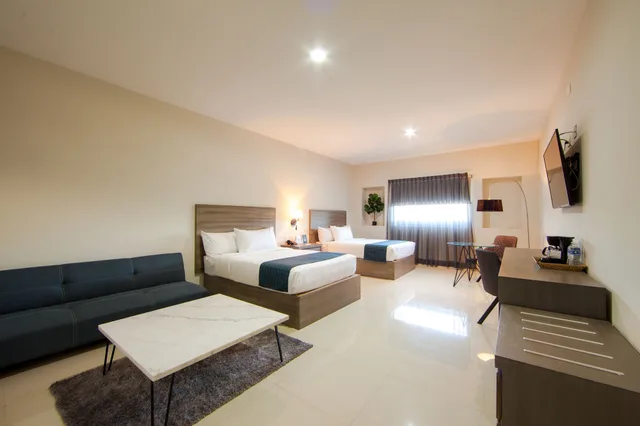 جناح استوديو عائلي بسريرين مزدوجين مع أريكة، InHouse Culiacan (ex. Monterreal Hotel) 7/9