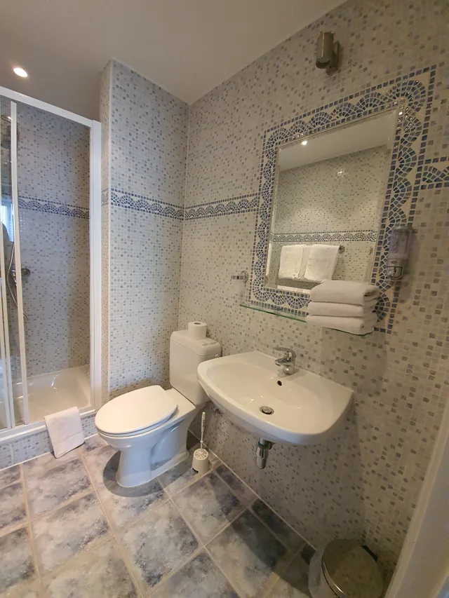 Superior, Triple, Single Bed, Hotel Midi-Zuid 3/3