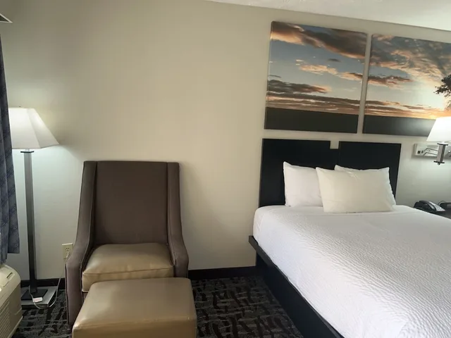 غرفة قياسية بسرير كينج لذوي الإعاقة، Days Inn by Wyndham Douglasville-Atlanta-Fairburn Road 4/10