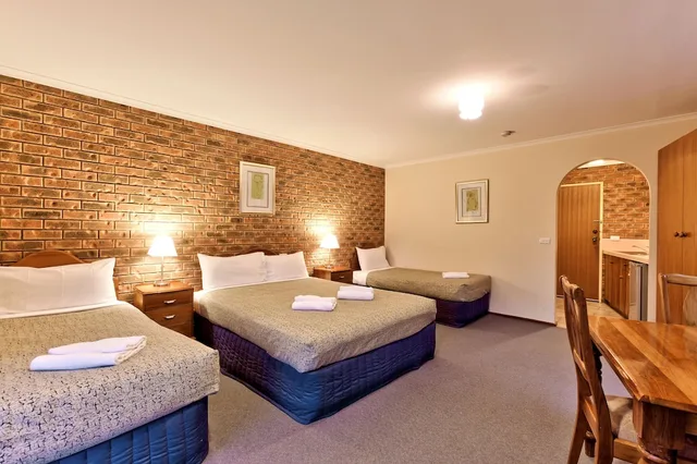 غرفة عائلية بسرير كوين، Hume Country Motor Inn Albury 1/3