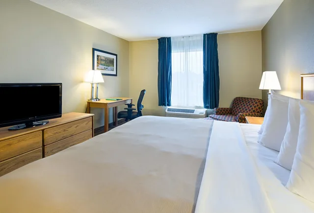 غرفة قياسية بسرير كينج، Quality Inn Princeton 3/10