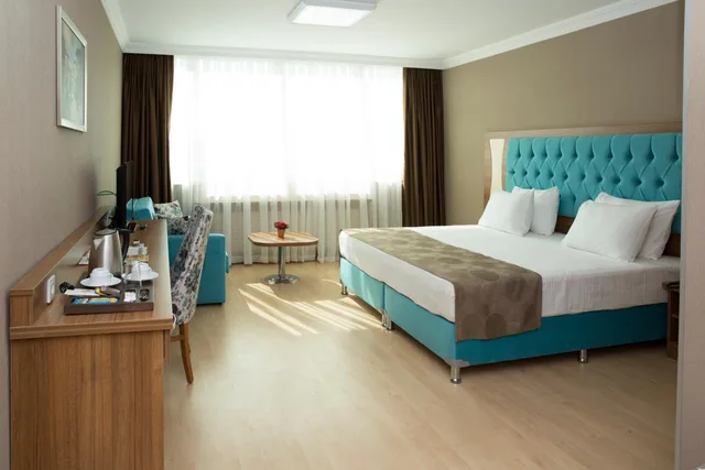 Deluxe, Double Bed, Golden Lounge Hotel 4/10