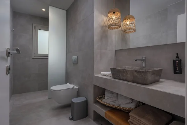 جناح سيغنتشر بسرير كوين بإطلالة على البحر مع أريكة بمسبح خاص، Villa D oro Luxury Villas & Suites 7/10
