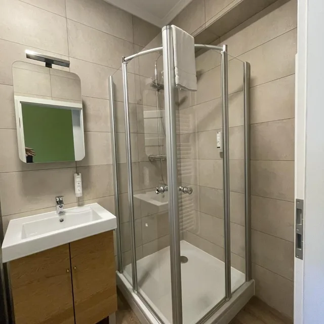 غرفة قياسية بسريرين منفصلين، Bahnhof Balingen Hotel 10/10