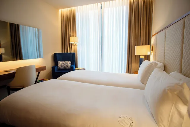 غرفة سوبيريور بسريرين منفصلين بشرفة، Boeira Garden Hotel Porto Gaia, Curio Collection by Hilton 4/10
