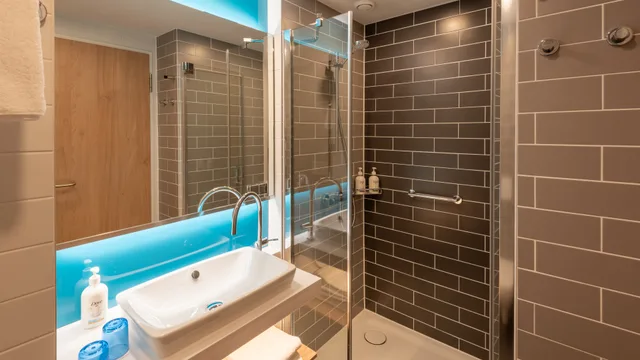 غرفة قياسية بسريرين منفصلين، Holiday Inn Express Hamburg South A7/As42 by IHG 6/6