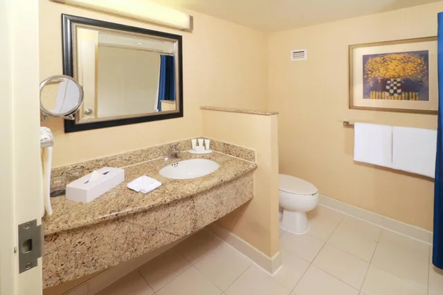 غرفة بسريرين مزدوجين بإطلالة على المدينة، Courtyard by Marriott Monterrey San Jeronimo/Valle 10/10