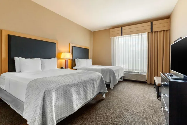 جناح بسريرين كوين، Cambria Hotel Denver International Airport 1/2