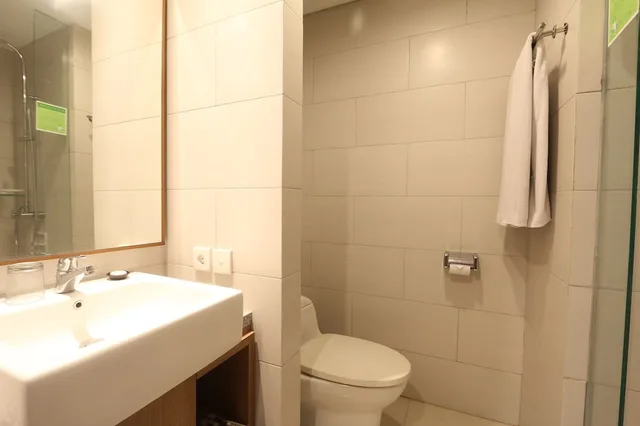 غرفة بريميير ديلوكس بسريرين منفصلين بإطلالة على المدينة، Grand La Walon Hotel 3/4