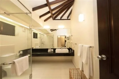 غرفة سوبيريور بسرير مزدوج أو سريرين منفصلين بإطلالة على البحر، Club Hotel Dolphin 2/2