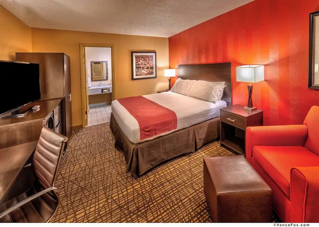 غرفة قياسية بسرير كينج لذوي الإعاقة، SureStay Hotel by Best Western Lovelock 1/2