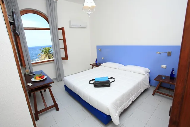 غرفة سوبيريور بسرير مزدوج أو سريرين منفصلين بإطلالة على البحر، Meli Hotel 5/10