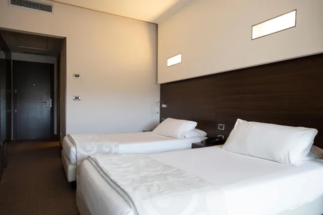 Room, Double or Twin Bed, Hotel Selene 1/10