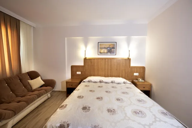 غرفة قياسية بسرير مزدوج أو سريرين منفصلين بإطلالة على الحديقة بشرفة، Belcehan Deluxe Hotel 6/9