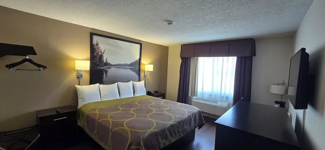 جناح بسرير كينج، Super 8 By Wyndham Rogers Minnesota 3/10
