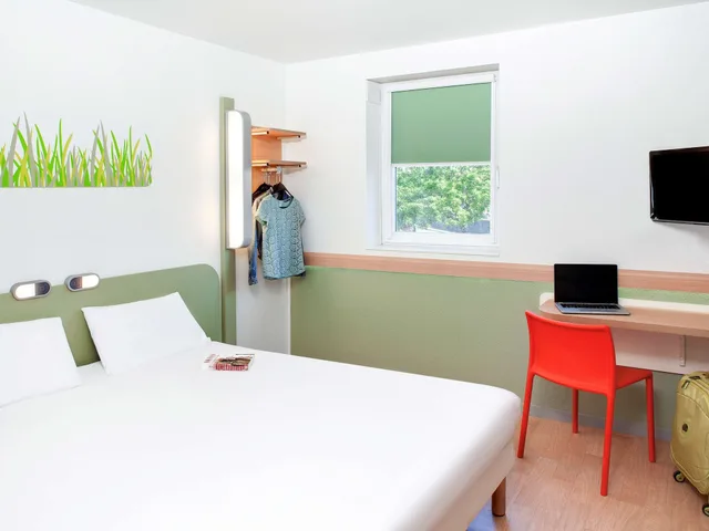غرفة بسرير مزدوج، ibis Budget Clermont Ferrand Centre Montferrand 3/4