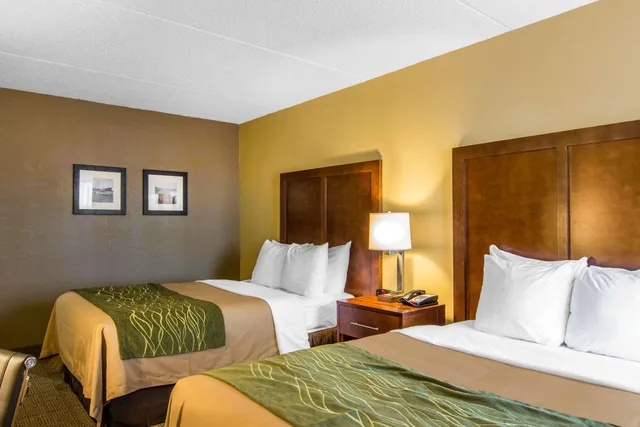 Room, 2 Double Beds, Quality Inn Newport News 2/2