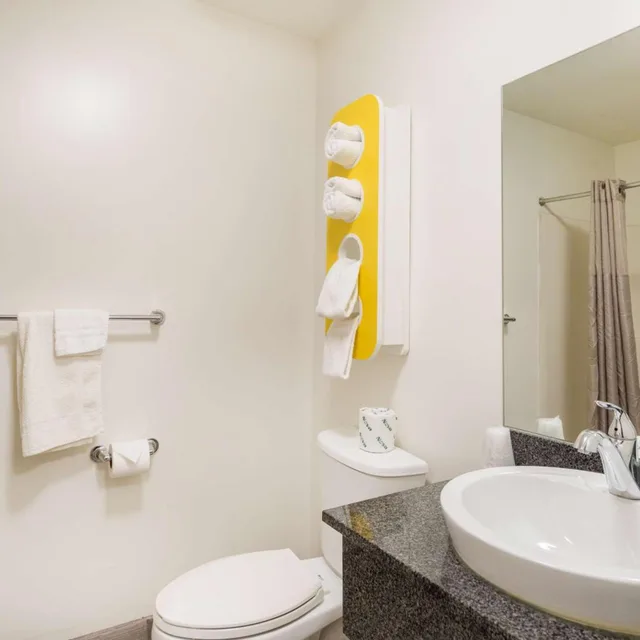 غرفة ديلوكس رباعية، Motel6 Greenville, SC 8/10