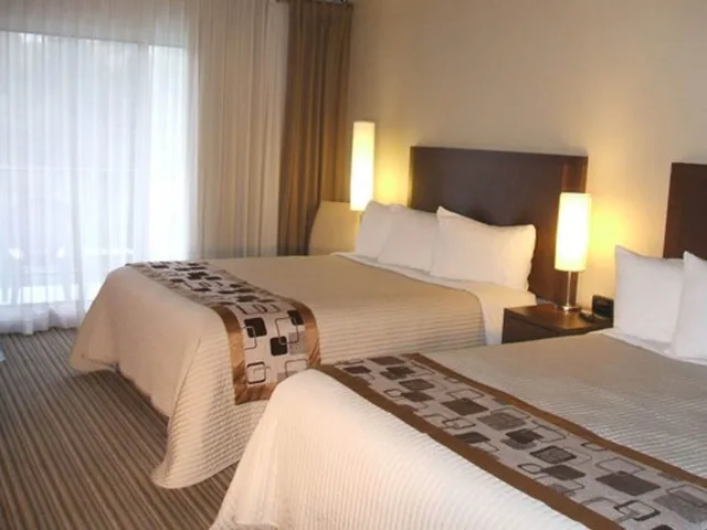 Classic, Single, 2 Queen Beds, Jetted Tub, Balcony, Bathtub، Hotel Spa Excelsior 1/3