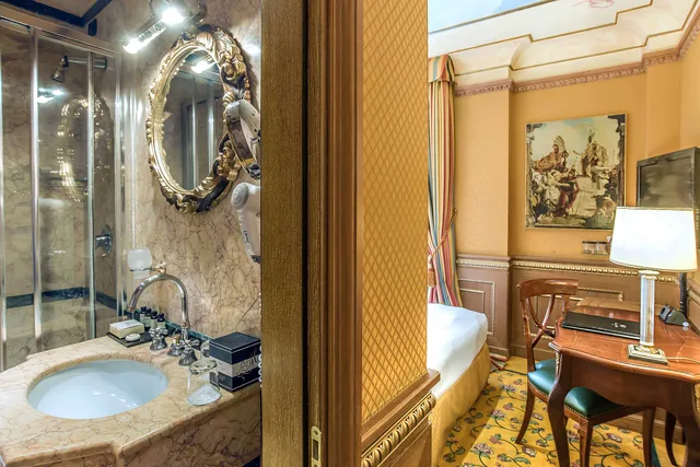 Double Room Classic Single Use، River Palace Hotel 3/8