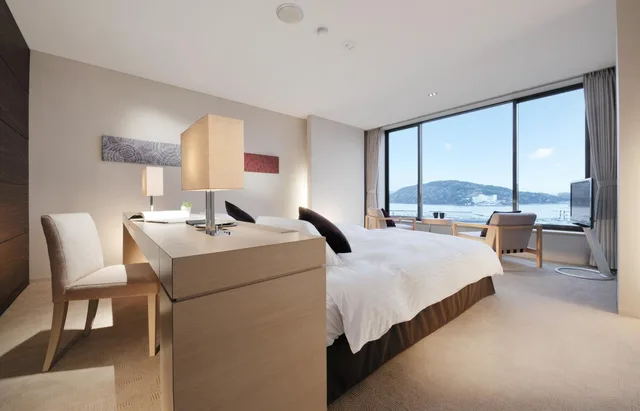 Room, Twin Beds, Harbour View, Harbour Wing، Toba Hotel International (ex. Toba Kokusai Hotel) 1/1