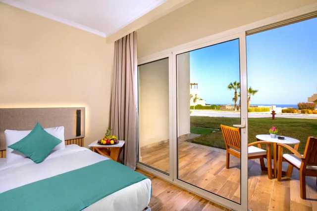 غرفة سوبيريور بسرير مزدوج، AJIRA Resort Sahl Hasheesh 1/9