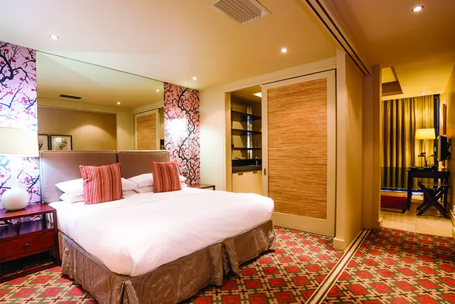 Executive, Suite, King Bed, Royal Palm Hotel Umhlanga 2/4