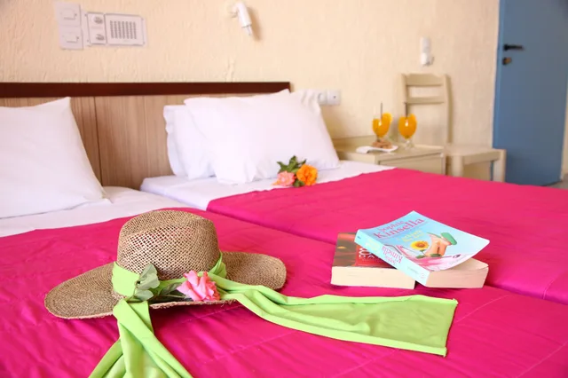 غرفة عائلية بأربعة أسرّة، Triton Hotel 1/1