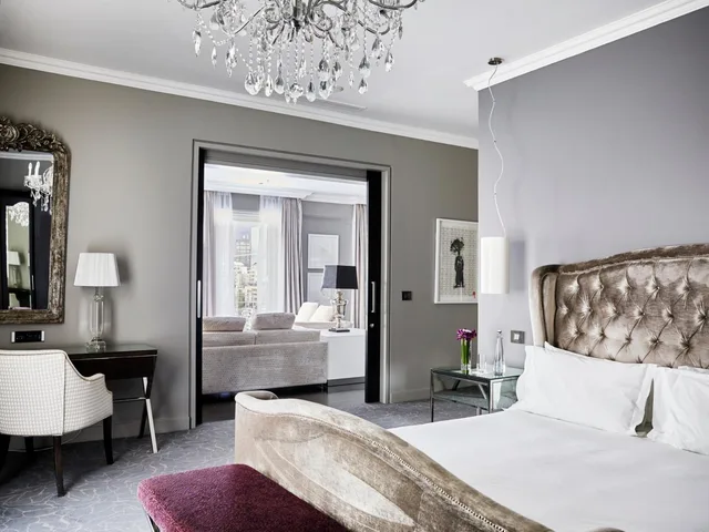 Presidential, Suite, Mountain View, Queen Victoria Hotel & Manor House 2/10